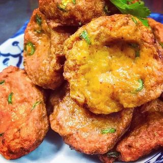 Thod Man Pla (4 Uds.)