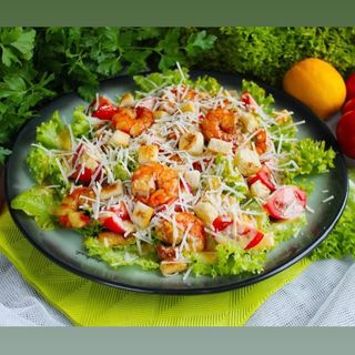 Цезарь с креветками 