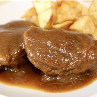 Tapa De Carrilleras De Cerdo Guisadas En Vino Tinto