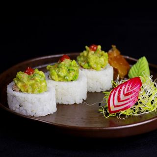 Guacamole Roll