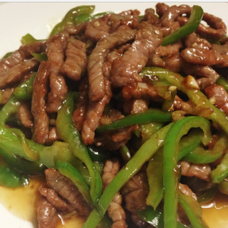 Ternera Con Pimientos Verdes