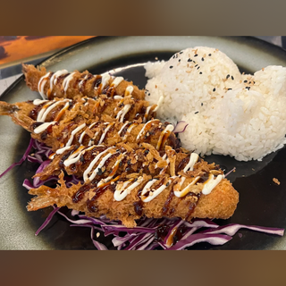 Gaifan con tempura di gamberi