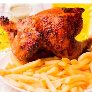 Medio pollo con patata 