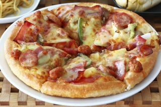 Pizza sa pančetom 25 cm