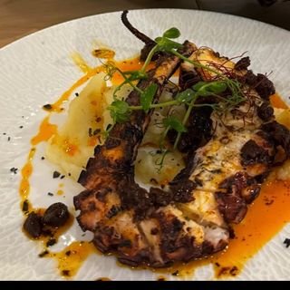 Pulpo asado al estilo del chef