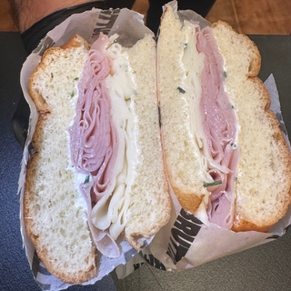 Pebete Jamon y Queso