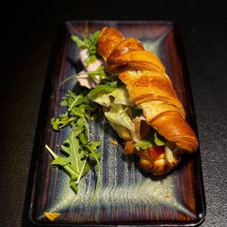 Сандвич кроасан