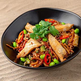 Rice noodles with chicken