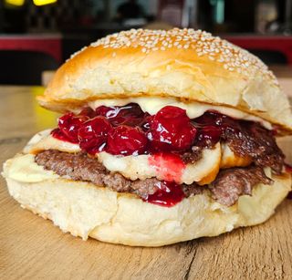 Burger sezonowy: Bieszczadzki SMASH