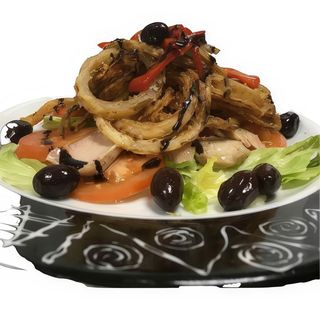 27. Ensalada Ventresca Con Cebolla Caramelizada Piquillos Y Olivas