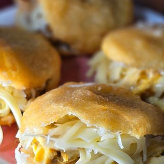 Arepas fritas Carnívora pequeña