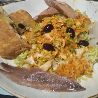 Ensalada Con Ventresca De Atún
