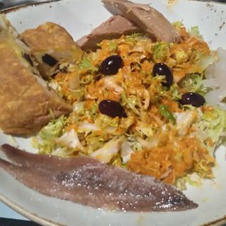 Ensalada Con Ventresca De Atún