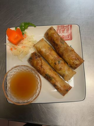 Sajgonki z mięsem  3 szt