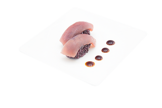 53. Nigiri black maguro