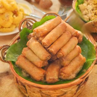 8. Пролетни рулца пържени (200гр)