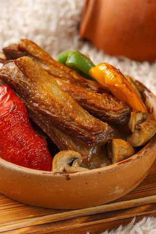 Ребра с овощами от шеф-повара