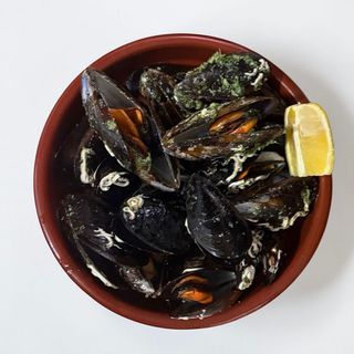 Mejillones frescos al vapor