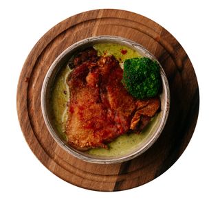 Чкмерулі з базиліковим соусом (360 г)