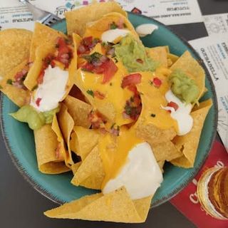 Nachos 3 Salsas