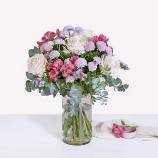 Melodía - Rosas y Alstroemeria