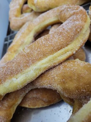 Graffa farcita con crema pasticcera