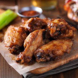 Alitas de pollo picantes (6 uds.)