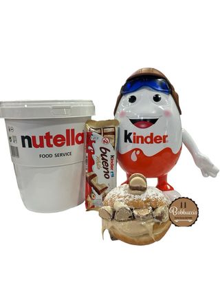 Krapfen con Bueno White farcita con Nutella alla nocciola