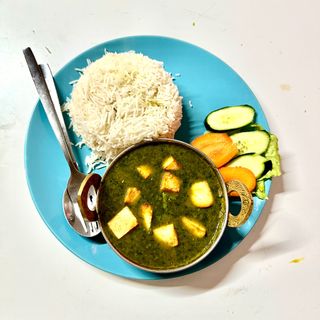 Palak Paneer with Rice Chapati