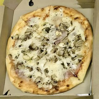 Capricciosa pizza 50cm četvrtasta