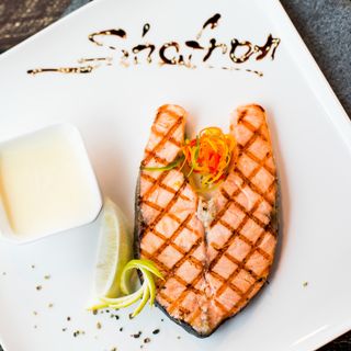 Стейк из лосося