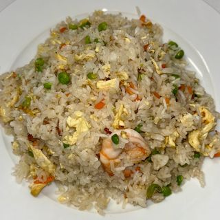 Arroz frito con gambas