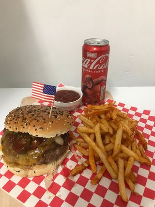 Chili cheese burger
