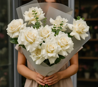 Buchet 9 trandafiri albi regali