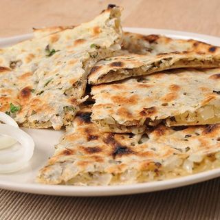 ONION KULCHA(Bread)