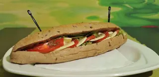 Mozzarella sendvič