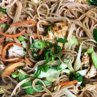 65.Massa fina com legumes(蔬菜炒米粉)