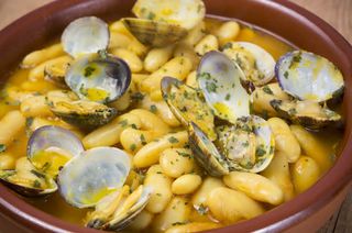 Judías con Almejas (1 persona)