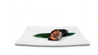 188. Spicy sake temaki