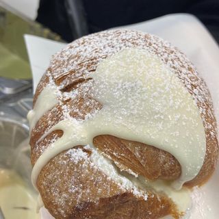 Cornetto crema latte bufala