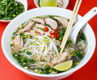 Zupa specjalna duża "pho"  wołowina