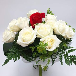 Buchet 13 Trandafiri mix