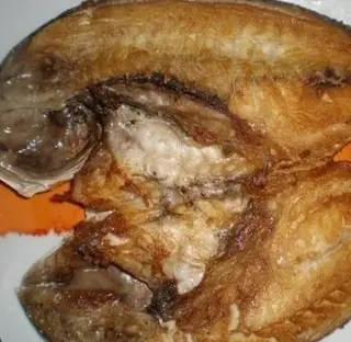 Dorada Frita Con Patatas