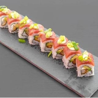 Atún dragón roll 8unidades