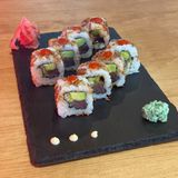 ROLLS ATUN  ROJO  PICANTE CEBOLLA FRITA  8 PCS