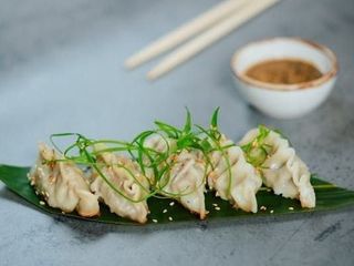 Pierożki gyoza z krewetkami 5 szt.
