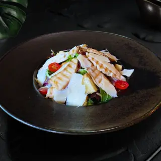 Salată Caesar cu Pui