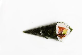 Temaki unaghi yaki