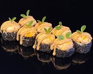 * Запечений рол з тунцем