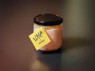 Джелато малина-білий шоколад